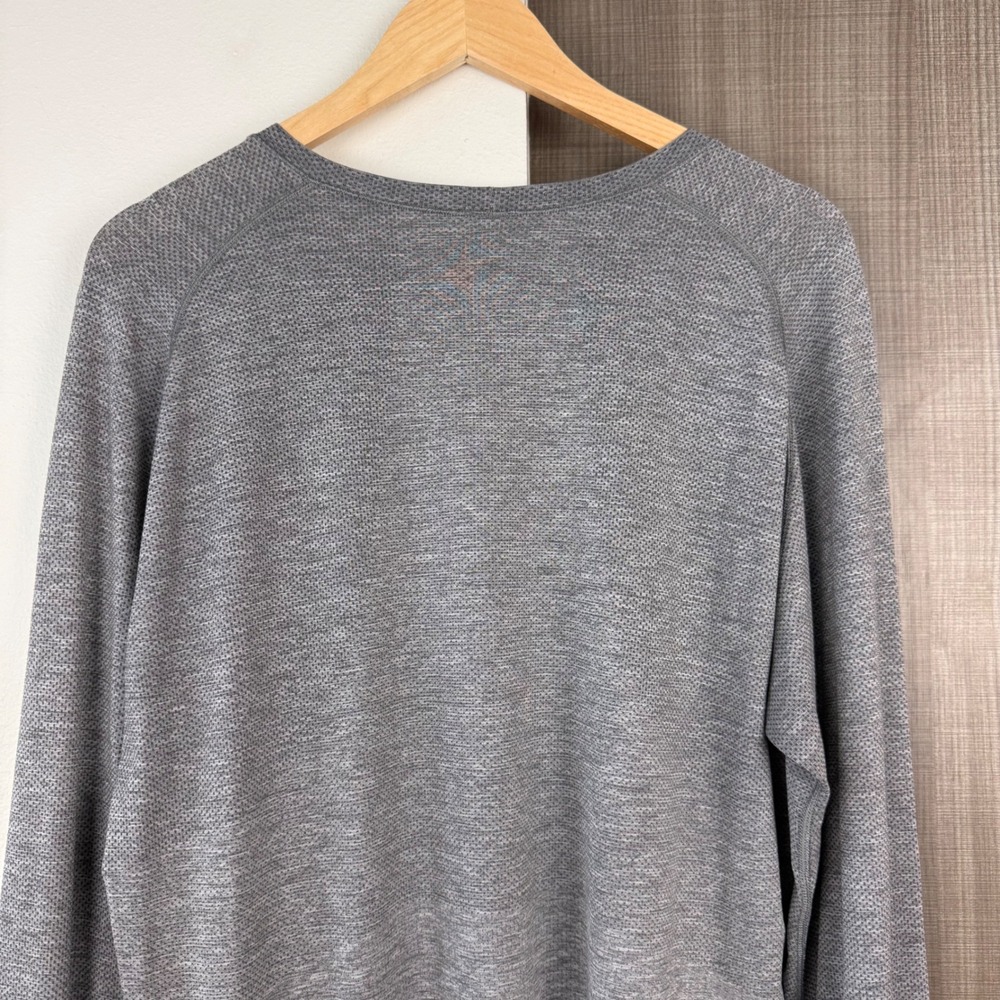 Lululemon Grey Metal Vent Tech Long Sleeve Shirt Tee 2.0 Slate White Size XL - Picture 11 of 14